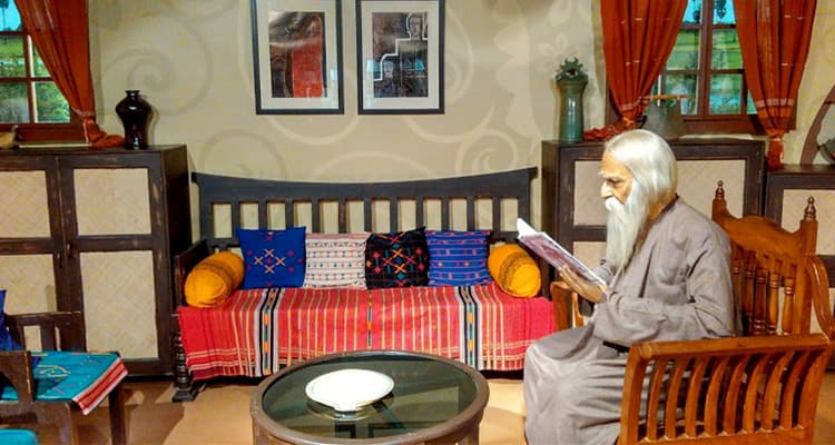 Mother's Wax Museum - Exterior